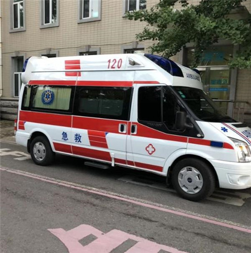 六合选择我们的救护车出租,开启安心转院之旅